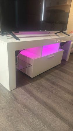 Tv console