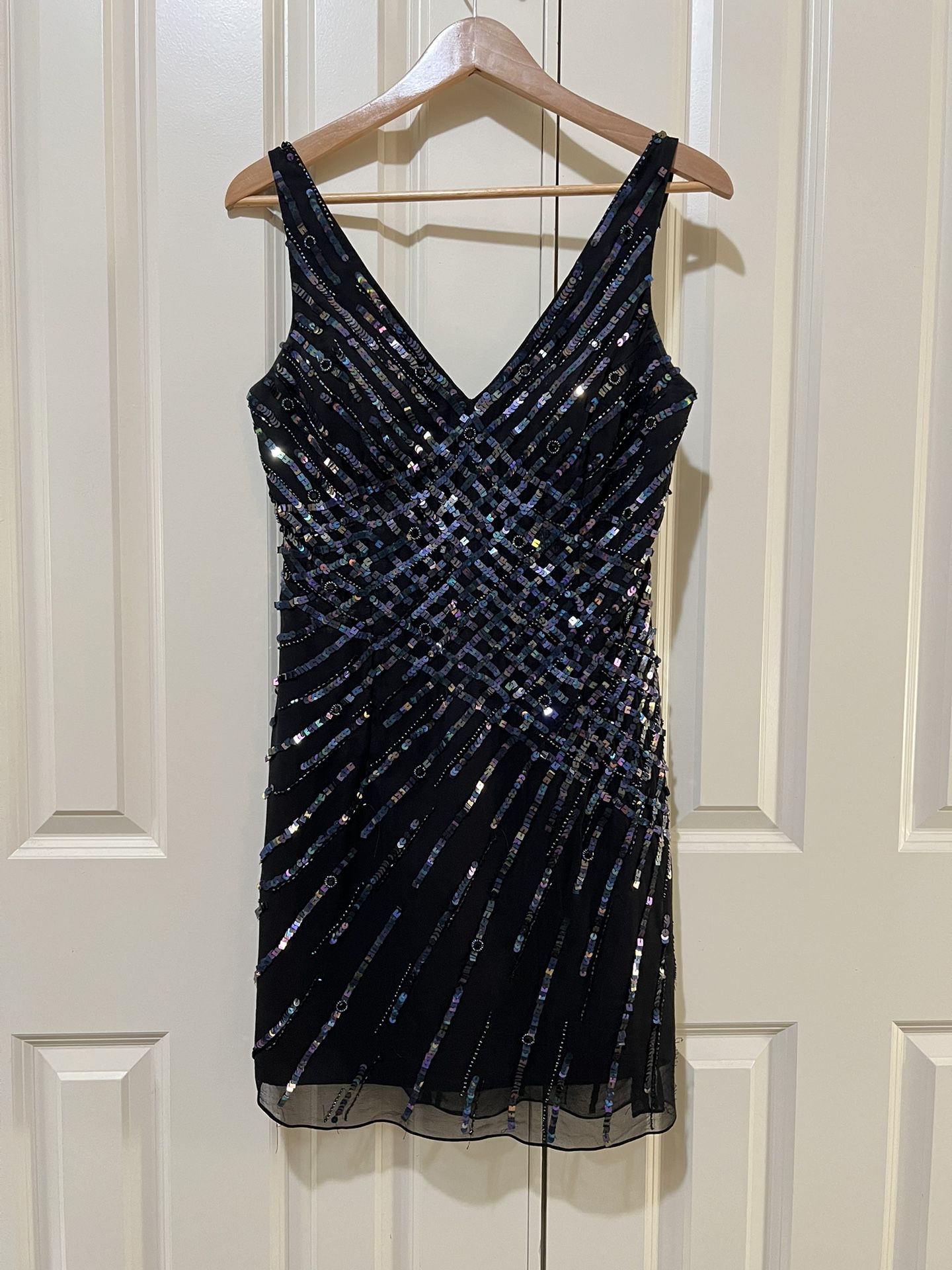 Sean Collection Sparkly Mini Cocktail Dress Size 10, Black w/iridescent sequins and beading