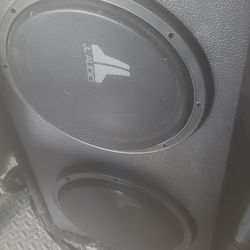 Jl Audio 12 And Phoenix Xenon ×600.1 Amplifier 