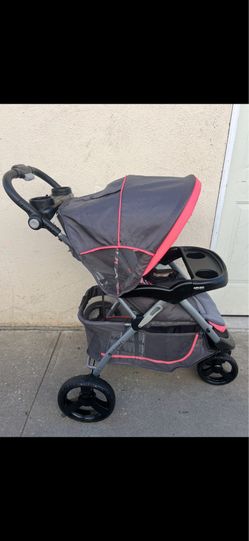 BABY TREND  JOGGER  STROLLER