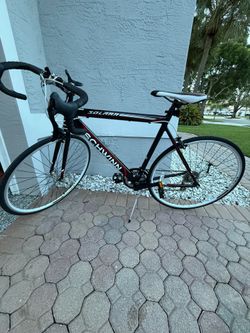 Schwinn Solara Men’s Bike 700C