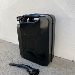 20L Black ⚫️ Metal Jerry/Gas Can w Spout