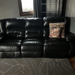 Black Leather Couch With Recliner