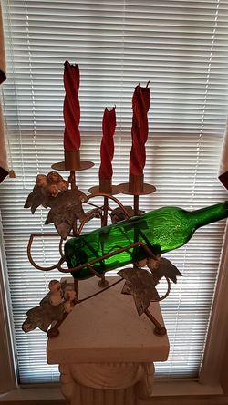 3 BOTTLE Hand crafted WINE RACK WITH CANDLES