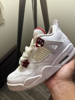 Jordan 4 Metallic