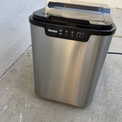 Danby Ice Maker
