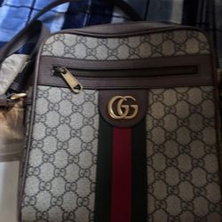 Gucci purse