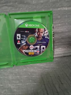 Xbox Madden 25 fully tested and working American football video game