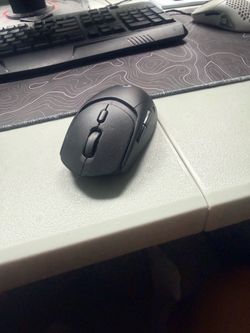 Logitech G309 Lightspeed Wireless Gaming Mouse – Excellent Condition