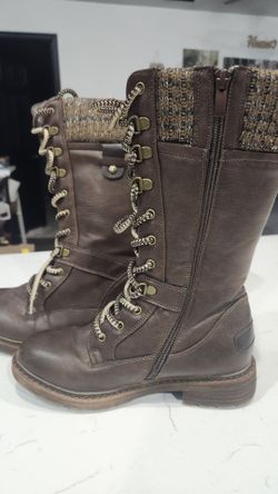 Patricia -Heroness -Sherpa Boots size 6