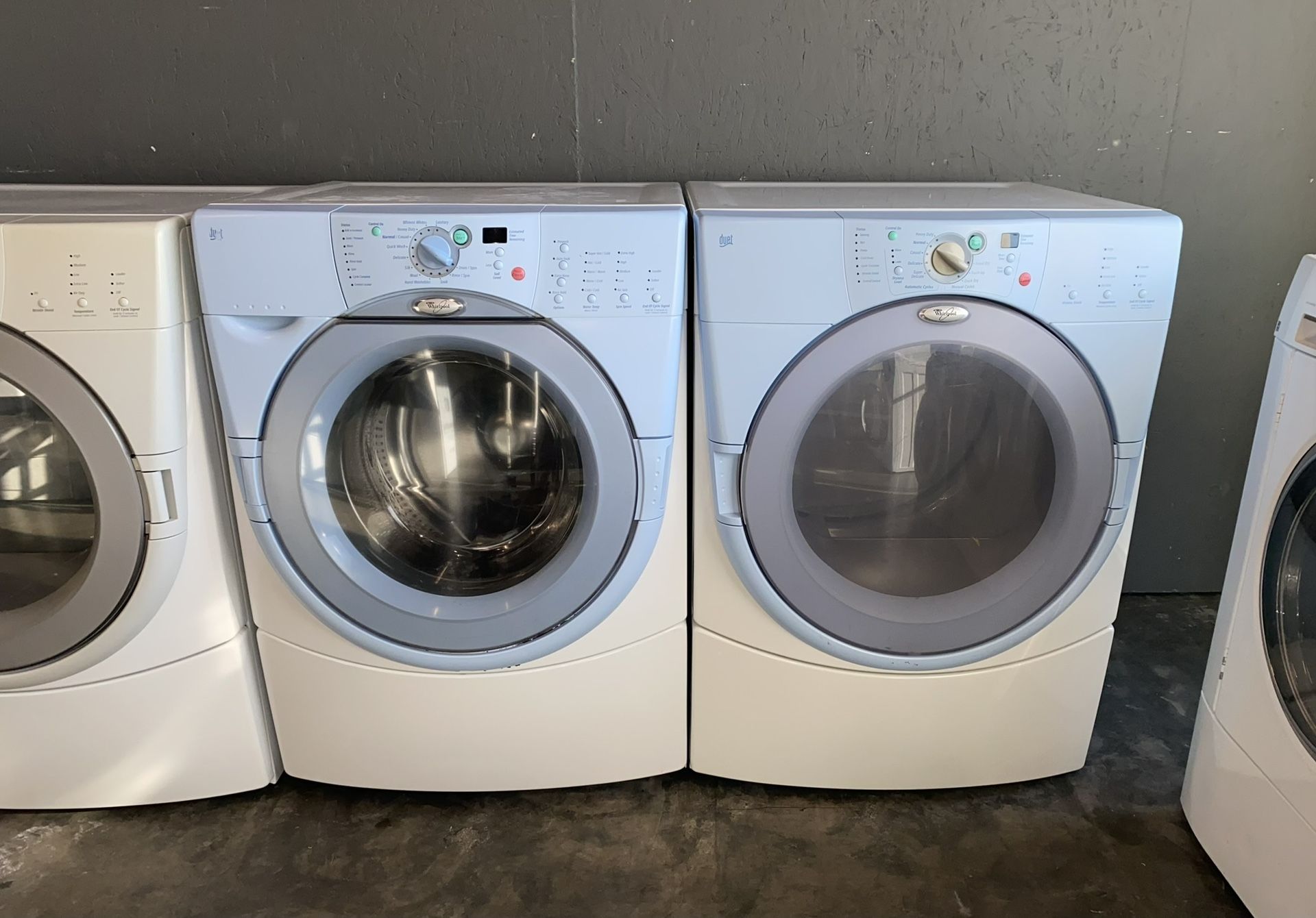 WHIRLPOOL XL CAPACITY WASHER DRYER ELECTRIC SET