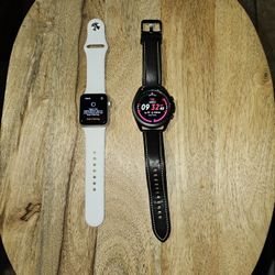 Apple Smart Watch/ Samsung Smart Watch 