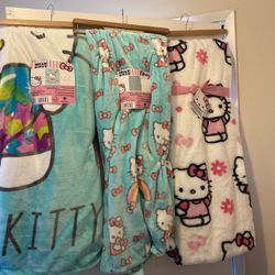 Hello Kitty Blankets Multicolored