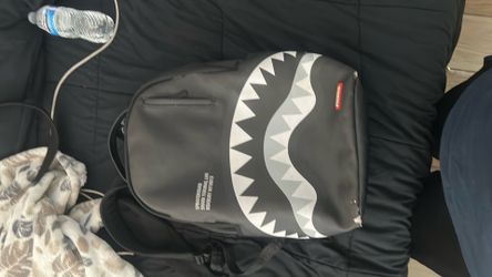 Sprayground background