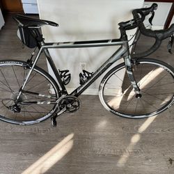 Cannondale CAAD10 2014 With Shimano Wheels Size 56