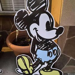 Mickey Props Cutout Image 