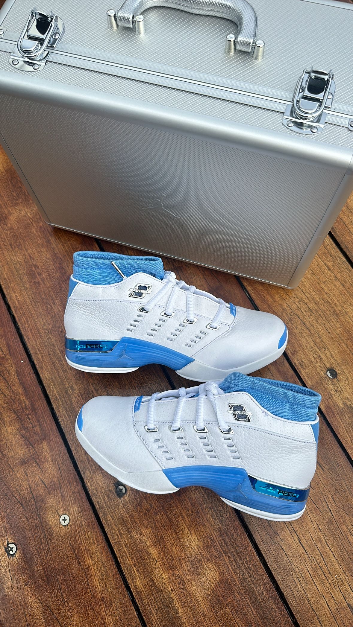 Jordan 17 Retro University blue men’s Size 7 8 8.5 10.5 11.5 12 14