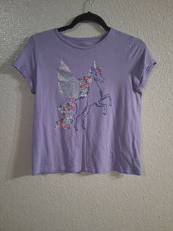 A cute unicorn shirt