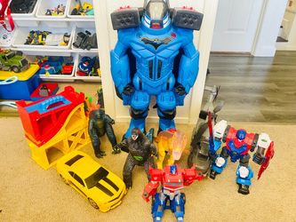 Kids toys lot (sold together)