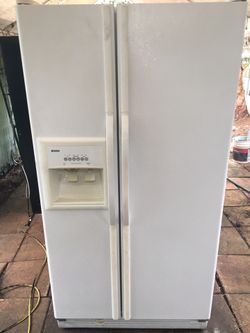 KENMORE FRIDGE REFRIGERATOR 36"WIDE 70" TALL WHITE WORKS PERFECT CLEAN!!!