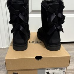 Ugg Boots W/ Bows
