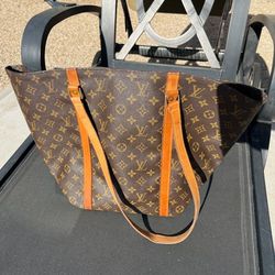 Louis Vuitton  purse 