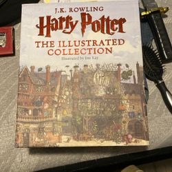 HARRY POTTER ILLUSTRATION COLLECTION 