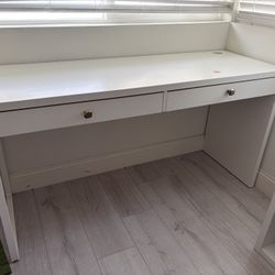 IKEA Micke Desk