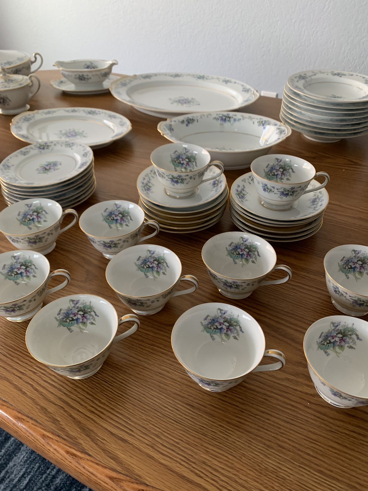 Noritake Japan 3064 Violette China 79 Pieces