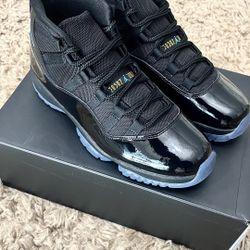 Jordan 11 ganma blues size 9.5