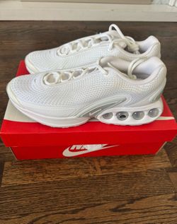 Nike Air Max DN size 9.5