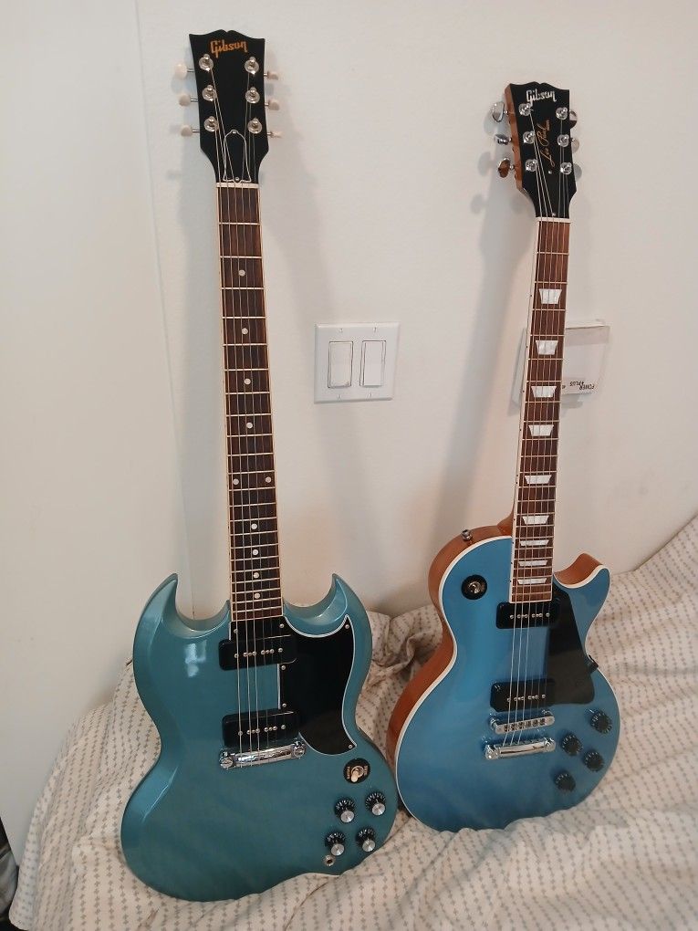 Gibson Les Paul Classic.... SG Special........