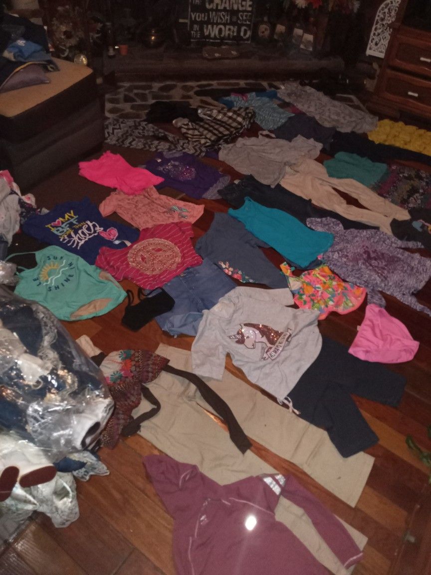 Girls Clothes Size 10/12 All For 25