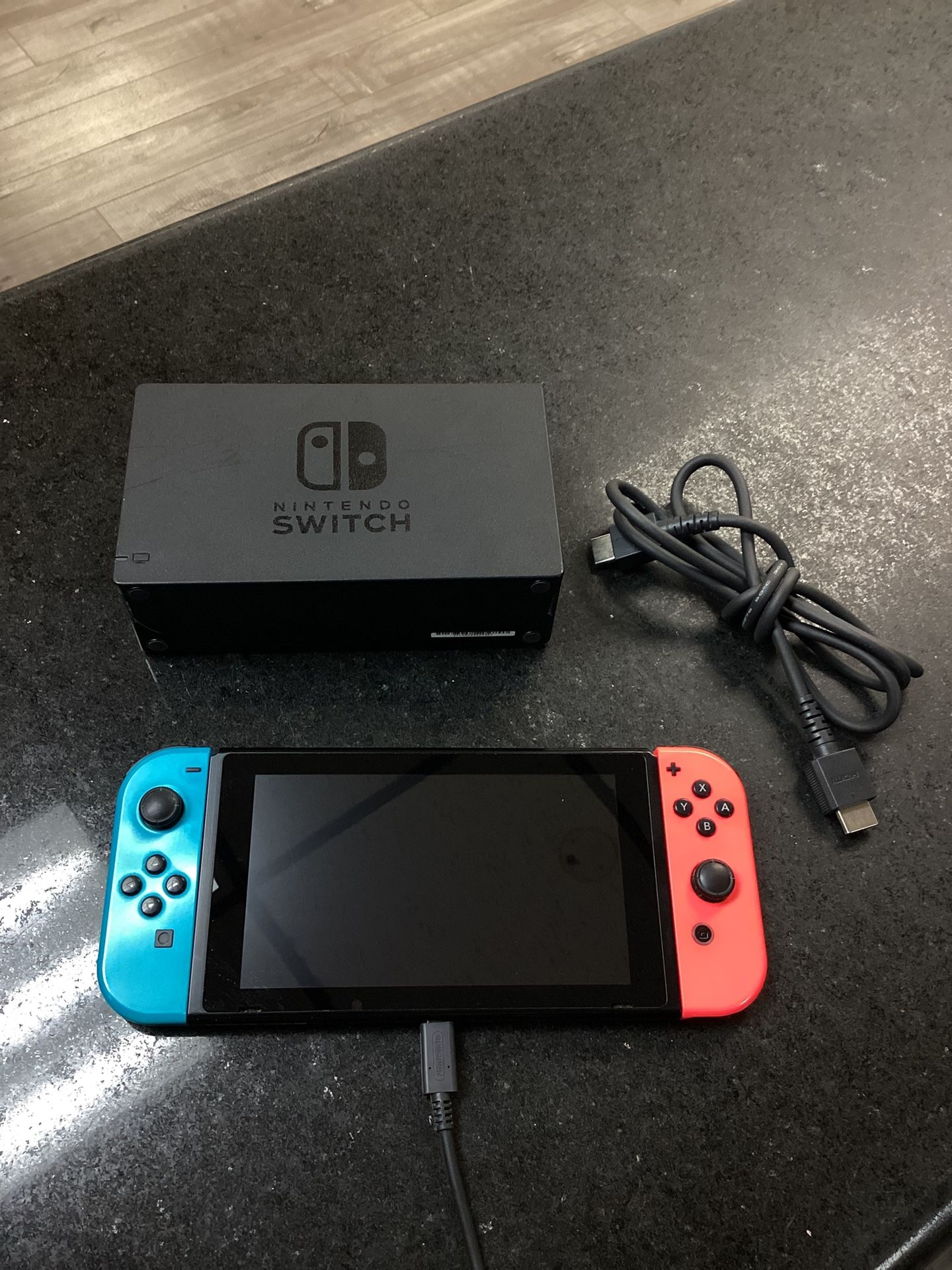 Nintendo Switch Model HAC-001(01)