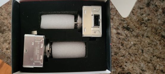 Brand New D1S Xenon HID (High Intensity Discharge) Headlight Bulbs [35W-6000K] $35