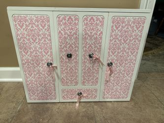BATTAT Wood Armoire Closet Wardrobe Vanity fits 18" American Girl Doll Clothing