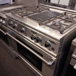 DCS 36” Gas Range! 