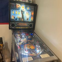 Adams Family Pinball Machine 