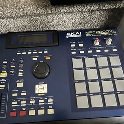 Akai MPC 2000Xl please read