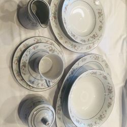 Sango Majesty Collection Dinner Set