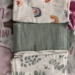 LifeTree Muslin Swaddles