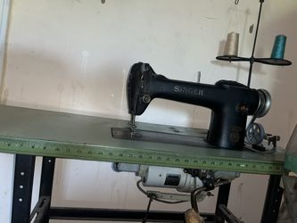 SINGER INDUSTRIAL MACHINE Model 241-12