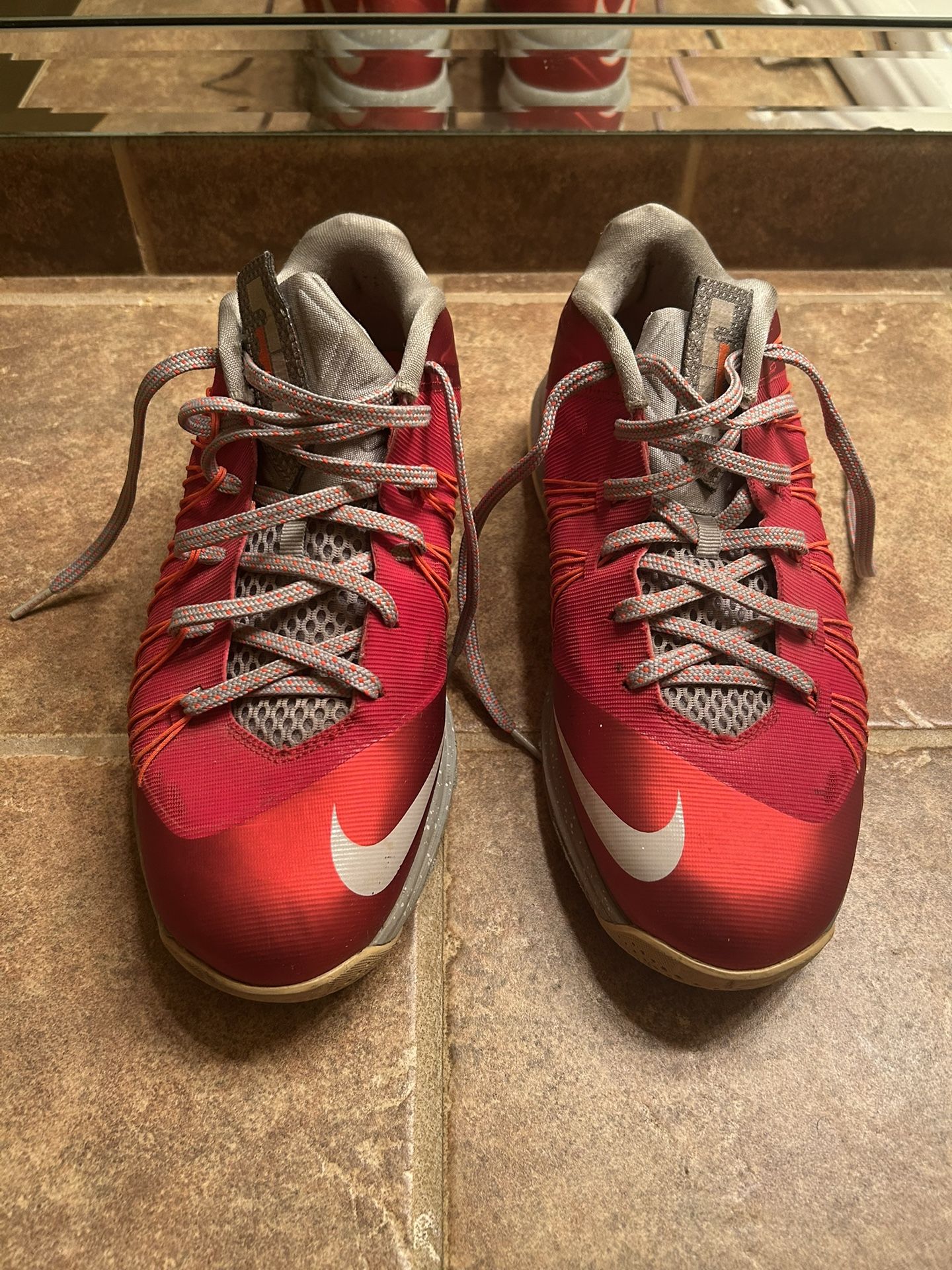 Nike Air Max LeBron 10 Low University Red