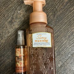 BBW hand soap & hand sanitizer snowy peach berry set