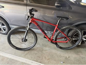 Giant talon 2 bicycle