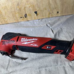 Milwaukee M18 Multi Tool