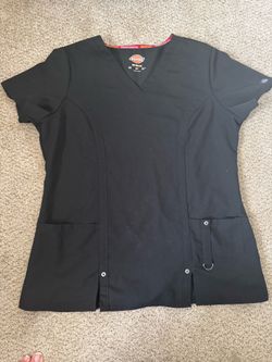 Gently used black, dickies scrub top no rips, no holes