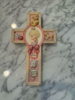 Precious Moments Jesus Loves Me Wall Cross (READ DESCRIPTION)
