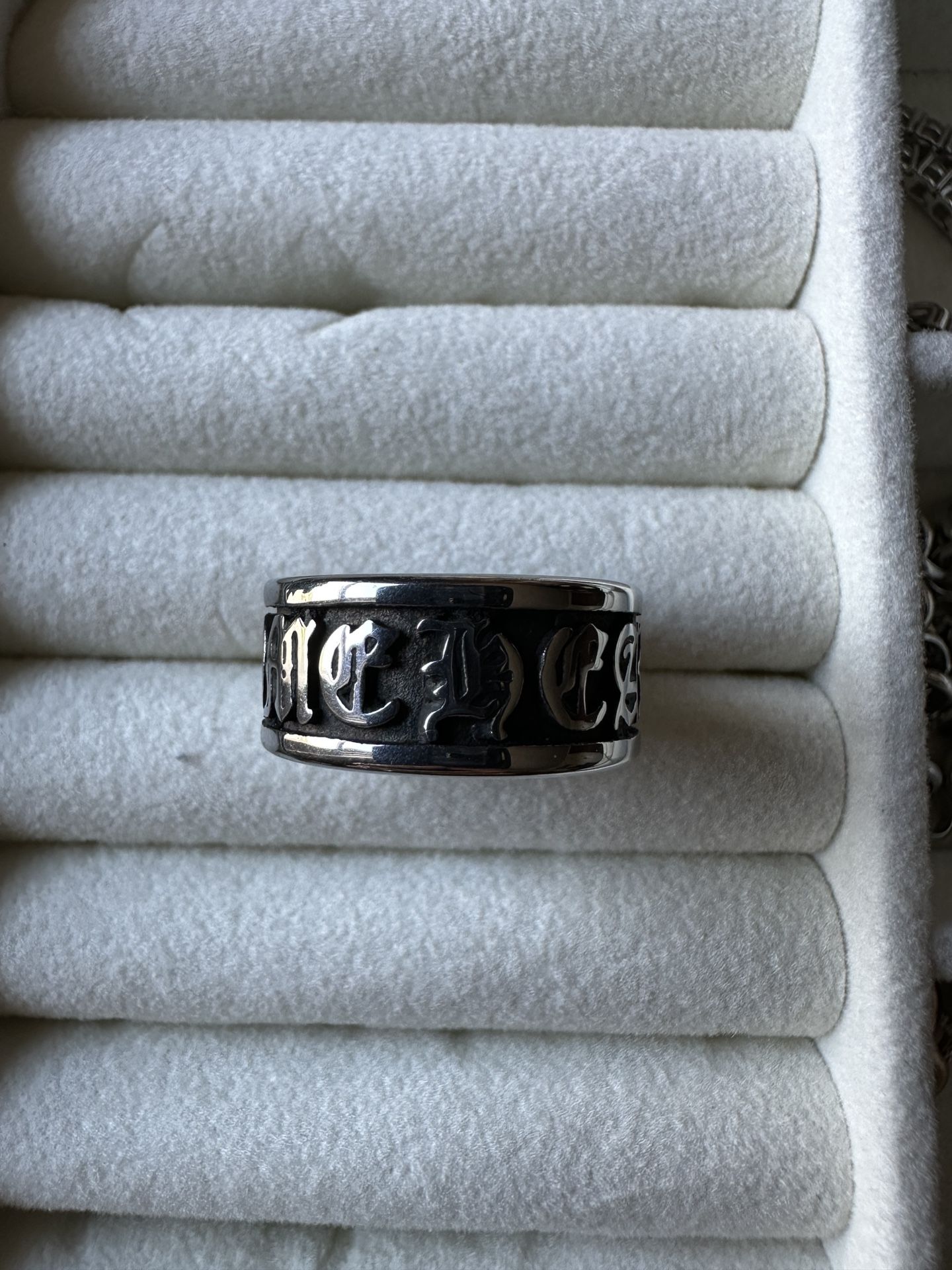 Fake Chrome Hearts Ring