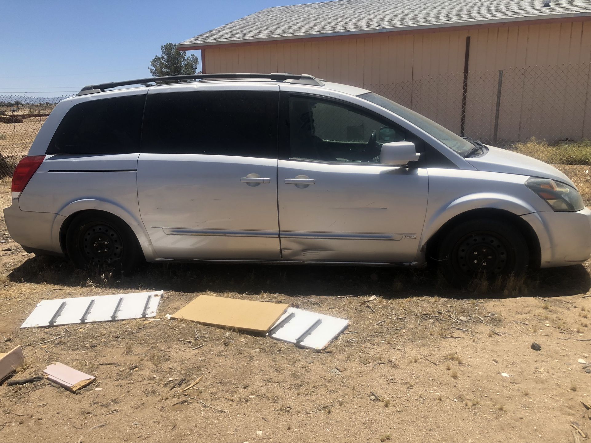 Nissan Quest Minivan